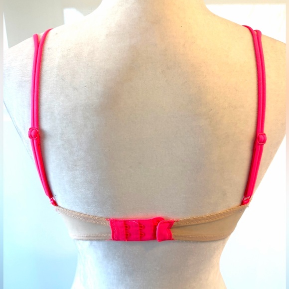 Victoria's Secret Vibrant Pink Lace Unlined Demi Buste Bra - Picture 4 of 7
